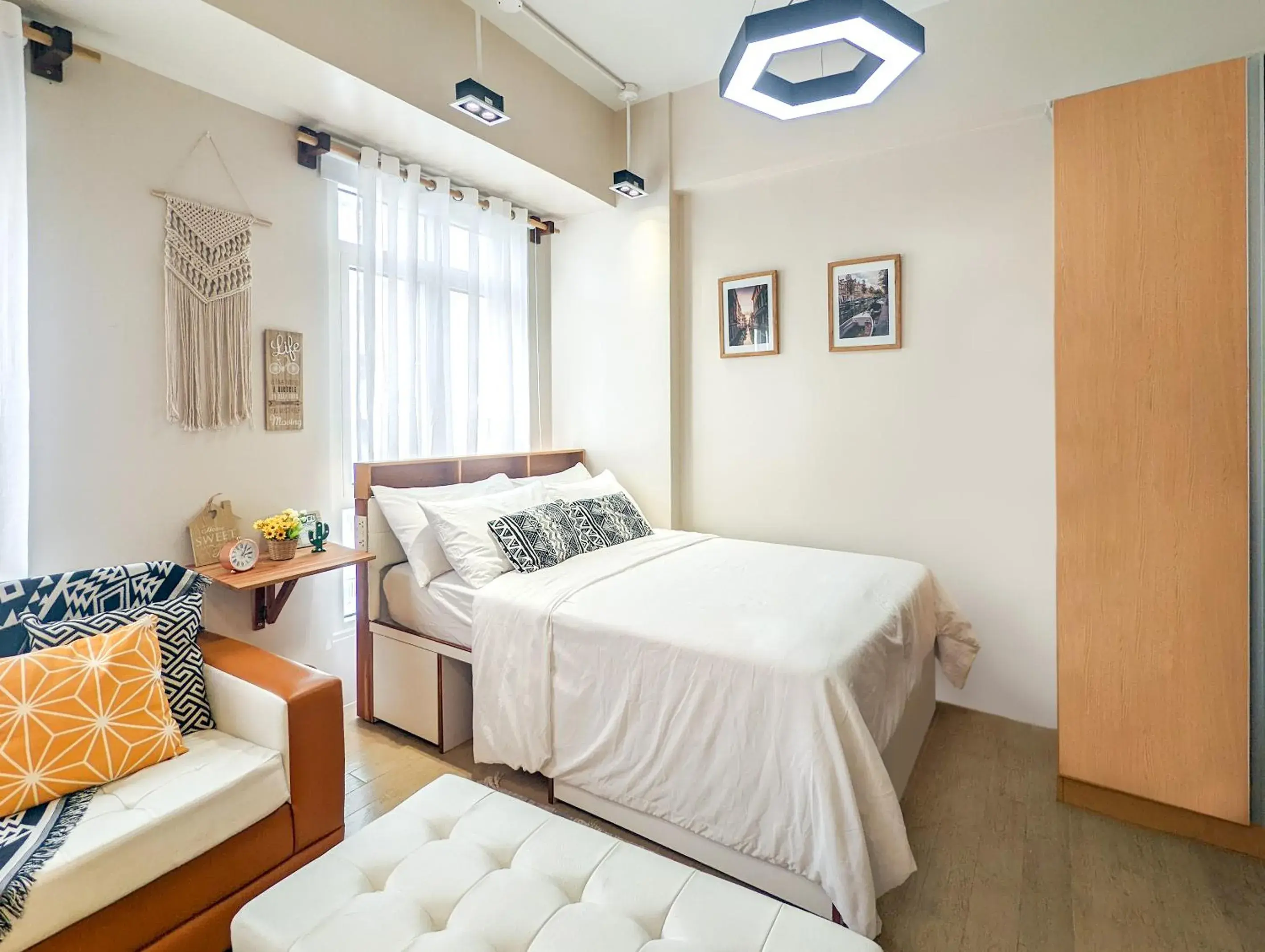 Studio Condo NAIA Airport Terminal 3 Newport City Casino